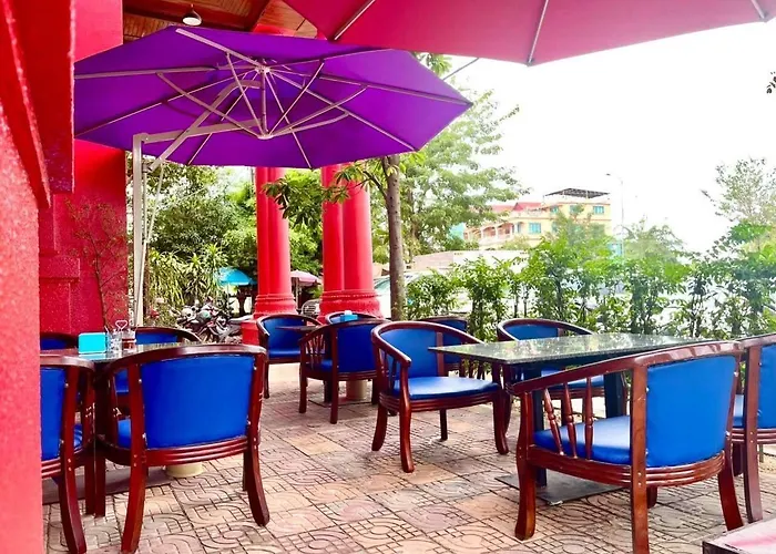 Mongkol Angkor And Hotel Phumi Tram Neak